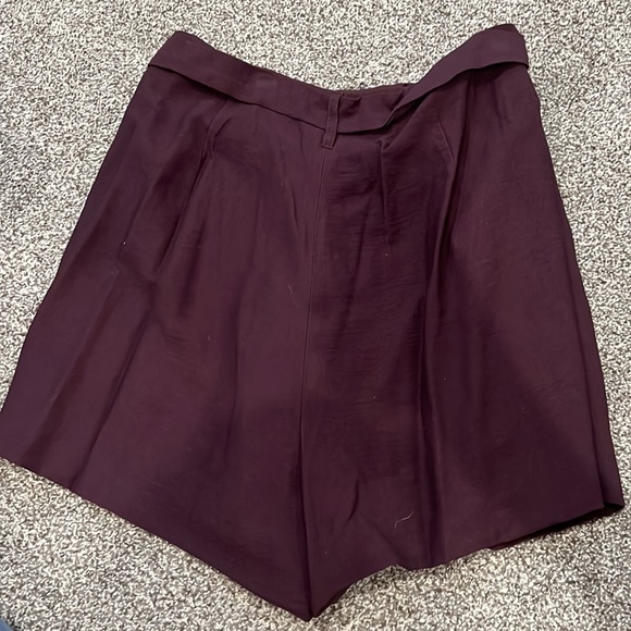 Finders keepers size S dress shorts - Picture 2 of 3